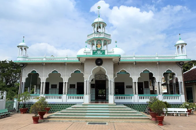 Thánh đường Masjid của người Chăm An Giang — kiến trúc Hồi giáo độc đáo